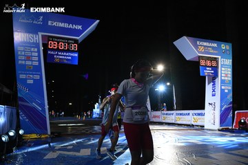 HO CHI MINH CITY NIGHT RUN EXIMBANK 2024 - Ảnh #2062033