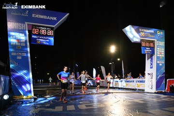 HO CHI MINH CITY NIGHT RUN EXIMBANK 2024 - Ảnh #2065437