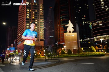 HO CHI MINH CITY NIGHT RUN EXIMBANK 2024 - Ảnh #1990150