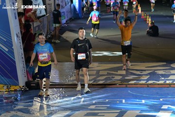 HO CHI MINH CITY NIGHT RUN EXIMBANK 2024 - Ảnh #2029462