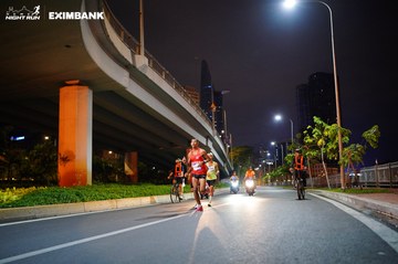 HO CHI MINH CITY NIGHT RUN EXIMBANK 2024 - Ảnh #1988344