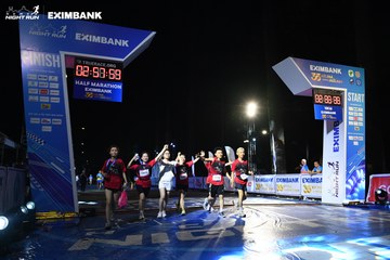 HO CHI MINH CITY NIGHT RUN EXIMBANK 2024 - Ảnh #2059813