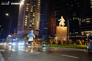 HO CHI MINH CITY NIGHT RUN EXIMBANK 2024 - Ảnh #1989070