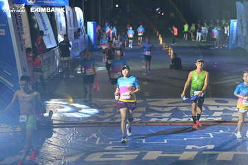 HO CHI MINH CITY NIGHT RUN EXIMBANK 2024 - Ảnh #2032454