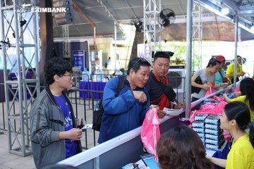 HO CHI MINH CITY NIGHT RUN EXIMBANK 2024 - Ảnh #1965364
