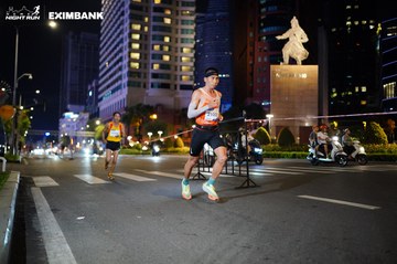 HO CHI MINH CITY NIGHT RUN EXIMBANK 2024 - Ảnh #1989051