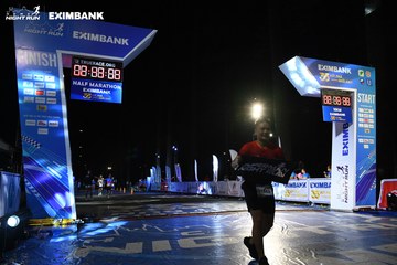 HO CHI MINH CITY NIGHT RUN EXIMBANK 2024 - Ảnh #2063807