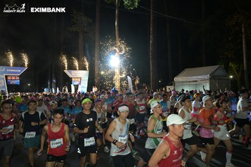HO CHI MINH CITY NIGHT RUN EXIMBANK 2024 - Ảnh #1970698
