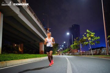 HO CHI MINH CITY NIGHT RUN EXIMBANK 2024 - Ảnh #1988652