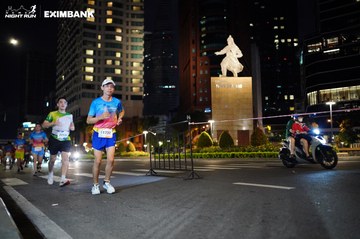 HO CHI MINH CITY NIGHT RUN EXIMBANK 2024 - Ảnh #1989956