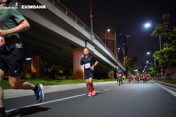 HO CHI MINH CITY NIGHT RUN EXIMBANK 2024 - Ảnh #1988868