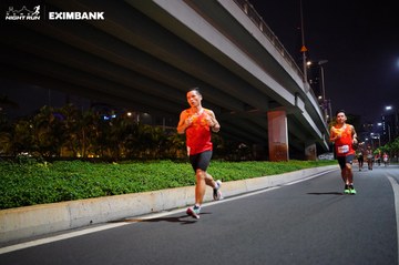 HO CHI MINH CITY NIGHT RUN EXIMBANK 2024 - Ảnh #1988711