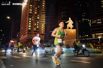 HO CHI MINH CITY NIGHT RUN EXIMBANK 2024 - Ảnh #1989390