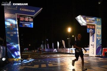 HO CHI MINH CITY NIGHT RUN EXIMBANK 2024 - Ảnh #2061616