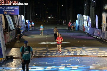 HO CHI MINH CITY NIGHT RUN EXIMBANK 2024 - Ảnh #2029348
