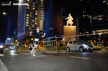 HO CHI MINH CITY NIGHT RUN EXIMBANK 2024 - Ảnh #1989137