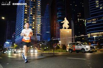 HO CHI MINH CITY NIGHT RUN EXIMBANK 2024 - Ảnh #1989503