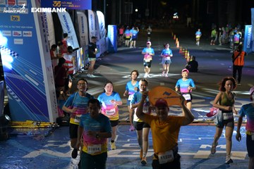 HO CHI MINH CITY NIGHT RUN EXIMBANK 2024 - Ảnh #2031205