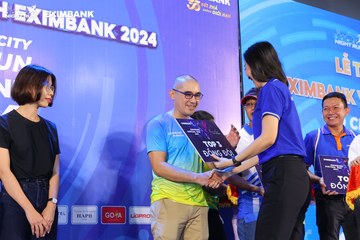 HO CHI MINH CITY NIGHT RUN EXIMBANK 2024 - Ảnh #1965793