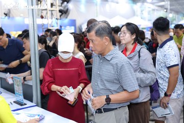 HO CHI MINH CITY NIGHT RUN EXIMBANK 2024 - Ảnh #1964699