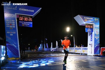 HO CHI MINH CITY NIGHT RUN EXIMBANK 2024 - Ảnh #2065696