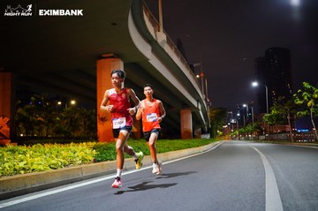 HO CHI MINH CITY NIGHT RUN EXIMBANK 2024 - Ảnh #1988374