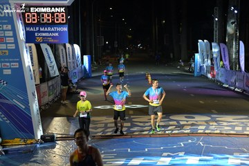 HO CHI MINH CITY NIGHT RUN EXIMBANK 2024 - Ảnh #2028211