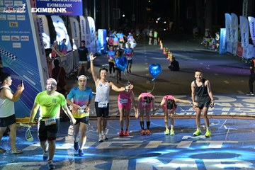 HO CHI MINH CITY NIGHT RUN EXIMBANK 2024 - Ảnh #2027784