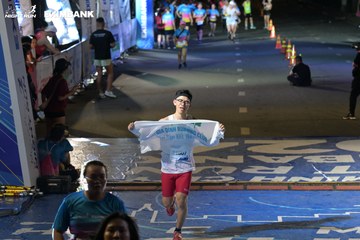 HO CHI MINH CITY NIGHT RUN EXIMBANK 2024 - Ảnh #2027707