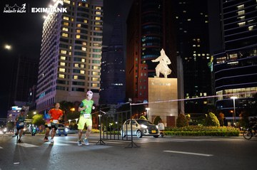 HO CHI MINH CITY NIGHT RUN EXIMBANK 2024 - Ảnh #1989642