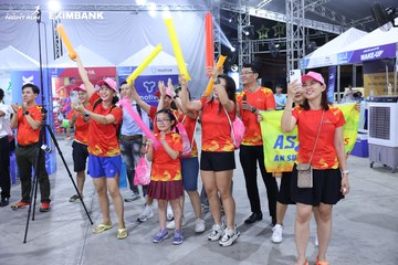 HO CHI MINH CITY NIGHT RUN EXIMBANK 2024 - Ảnh #1965129