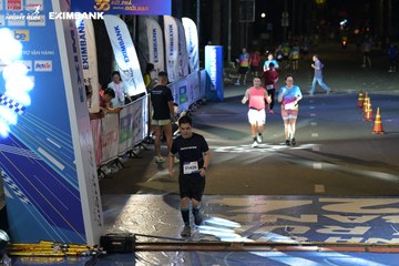 HO CHI MINH CITY NIGHT RUN EXIMBANK 2024 - Ảnh #2028322