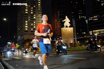 HO CHI MINH CITY NIGHT RUN EXIMBANK 2024 - Ảnh #1990393