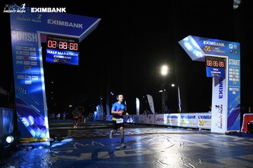HO CHI MINH CITY NIGHT RUN EXIMBANK 2024 - Ảnh #2060915