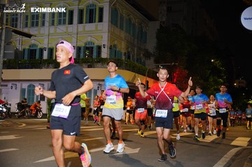 HO CHI MINH CITY NIGHT RUN EXIMBANK 2024 - Ảnh #2032153