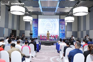 HO CHI MINH CITY NIGHT RUN EXIMBANK 2024 - Ảnh #1963316