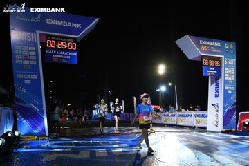 HO CHI MINH CITY NIGHT RUN EXIMBANK 2024 - Ảnh #2061048