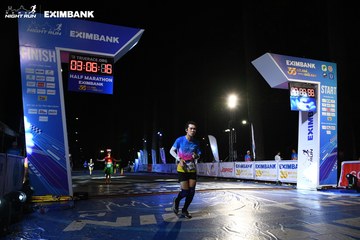 HO CHI MINH CITY NIGHT RUN EXIMBANK 2024 - Ảnh #2065174