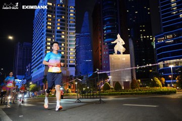 HO CHI MINH CITY NIGHT RUN EXIMBANK 2024 - Ảnh #1990313