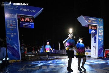 HO CHI MINH CITY NIGHT RUN EXIMBANK 2024 - Ảnh #2059162