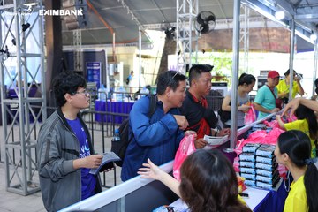 HO CHI MINH CITY NIGHT RUN EXIMBANK 2024 - Ảnh #1965358