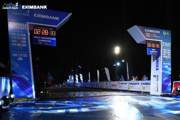 HO CHI MINH CITY NIGHT RUN EXIMBANK 2024 - Ảnh #2064119