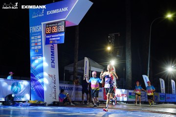 HO CHI MINH CITY NIGHT RUN EXIMBANK 2024 - Ảnh #2035372