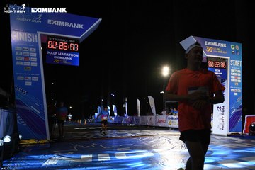 HO CHI MINH CITY NIGHT RUN EXIMBANK 2024 - Ảnh #2062741