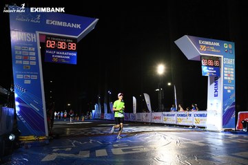 HO CHI MINH CITY NIGHT RUN EXIMBANK 2024 - Ảnh #2065905