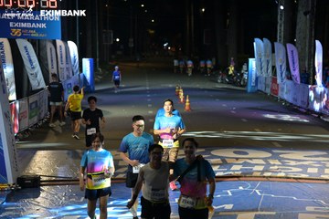 HO CHI MINH CITY NIGHT RUN EXIMBANK 2024 - Ảnh #2025907