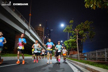 HO CHI MINH CITY NIGHT RUN EXIMBANK 2024 - Ảnh #1988963