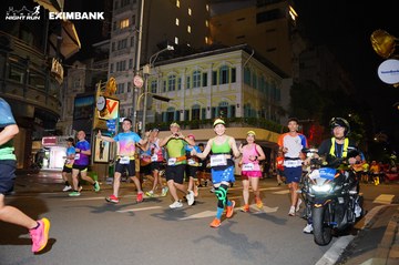 HO CHI MINH CITY NIGHT RUN EXIMBANK 2024 - Ảnh #2032306