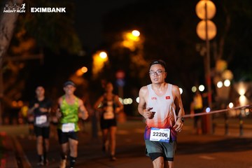 HO CHI MINH CITY NIGHT RUN EXIMBANK 2024 - Ảnh #2159496