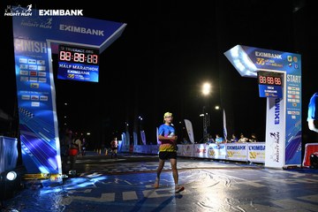 HO CHI MINH CITY NIGHT RUN EXIMBANK 2024 - Ảnh #2059537